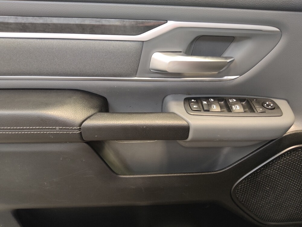 2020 RAM 1500 in Cincinnati, OH 45255 - 18053119 27