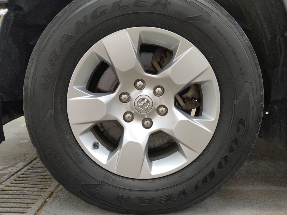 2020 RAM 1500 in Cincinnati, OH 45255 - 18053119 31