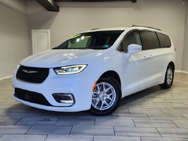 2022 Chrysler Pacifica in Cinnaminson, NJ 08077
