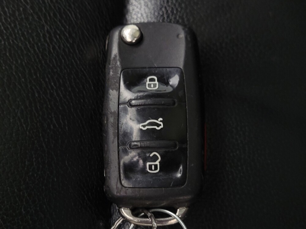 2017 Volkswagen Tiguan in Lombard, IL 60148 - 18053245 32