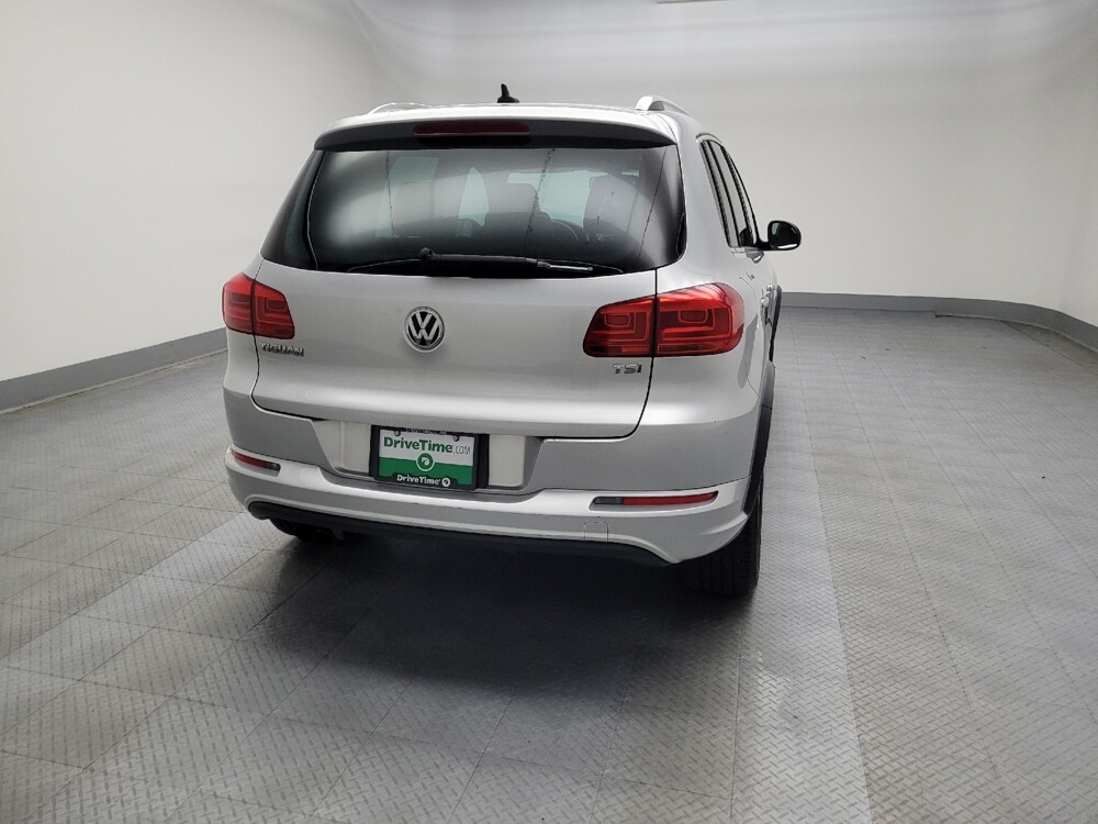 2017 Volkswagen Tiguan in Lombard, IL 60148 - 18053245 7