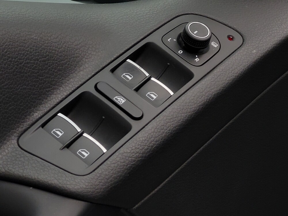 2017 Volkswagen Tiguan in Lombard, IL 60148 - 18053245 27