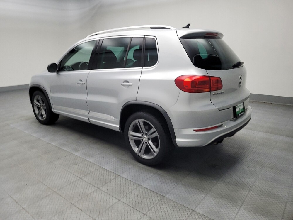 2017 Volkswagen Tiguan in Lombard, IL 60148 - 18053245 3