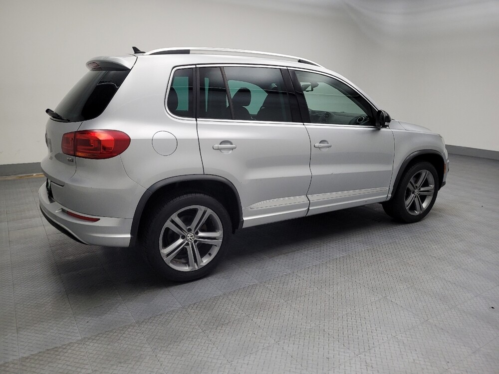 2017 Volkswagen Tiguan in Lombard, IL 60148 - 18053245 10