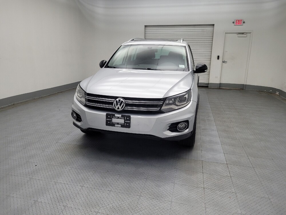 2017 Volkswagen Tiguan in Lombard, IL 60148 - 18053245 15