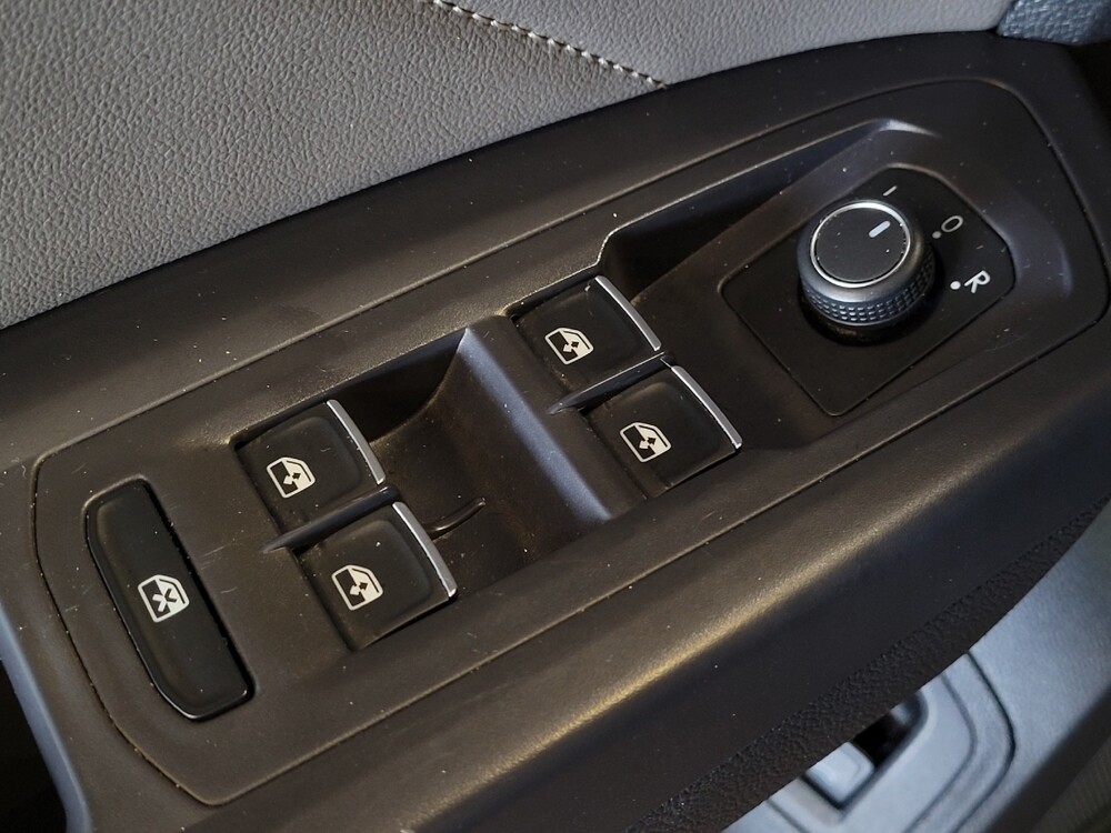 2021 Volkswagen Atlas in Kissimmee, FL 34744 - 18053280 27