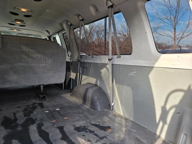 2014 Ford E-350 and Econoline 350 in Blauvelt, NY 10913 - 18053401 33