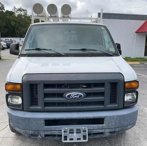 2014 Ford E-350 and Econoline 350 in Blauvelt, NY 10913 - 18053401 2