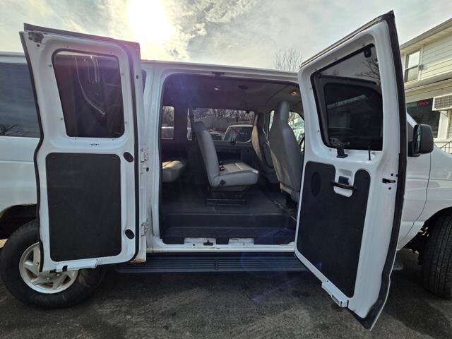 2014 Ford E-350 and Econoline 350 in Blauvelt, NY 10913 - 18053401 47