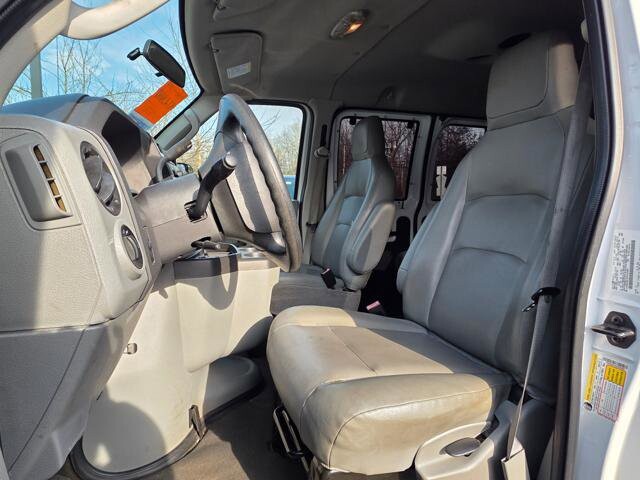 2014 Ford E-350 and Econoline 350 in Blauvelt, NY 10913 - 18053401 12