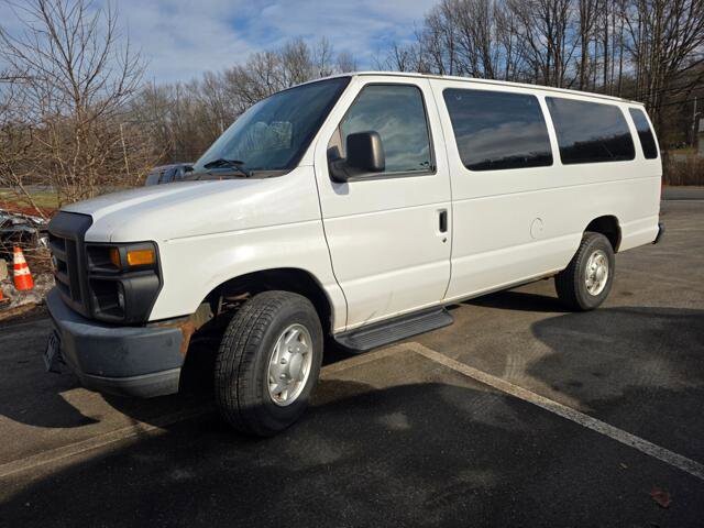 2014 Ford E-350 and Econoline 350 in Blauvelt, NY 10913 - 18053401 3