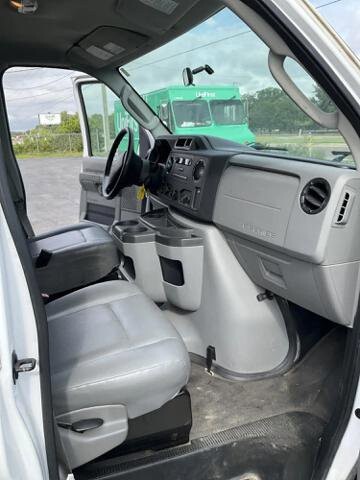 2014 Ford E-350 and Econoline 350 in Blauvelt, NY 10913 - 18053401 19