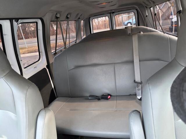 2014 Ford E-350 and Econoline 350 in Blauvelt, NY 10913 - 18053401 24