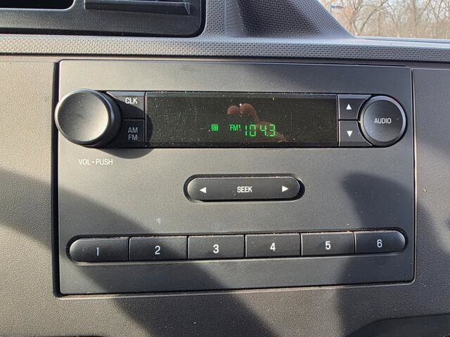 2014 Ford E-350 and Econoline 350 in Blauvelt, NY 10913 - 18053401 18