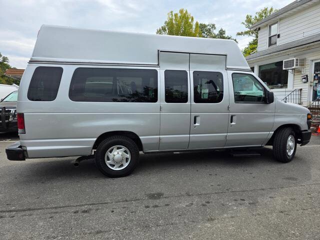 2012 Ford E-350 and Econoline 350 in Blauvelt, NY 10913 - 18053403 8