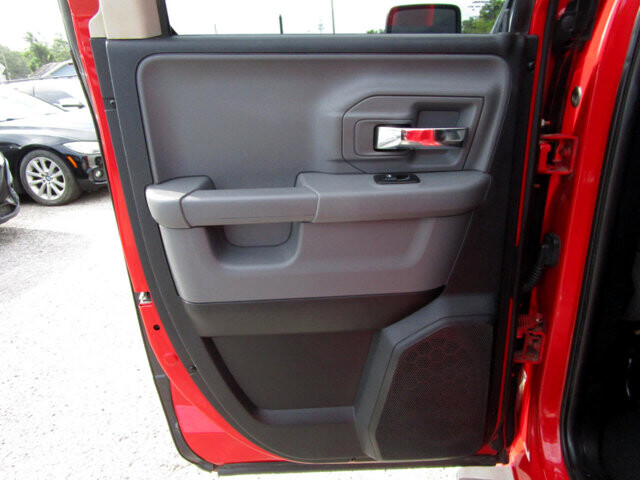 2016 RAM 1500 in Tampa, FL 33604-6914 - 18053414 17