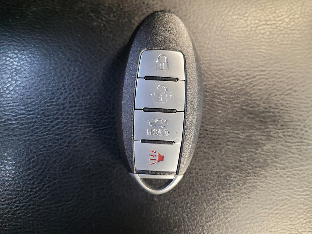 2018 Nissan Sentra in Raleigh, NC 27604 - 18053549 32