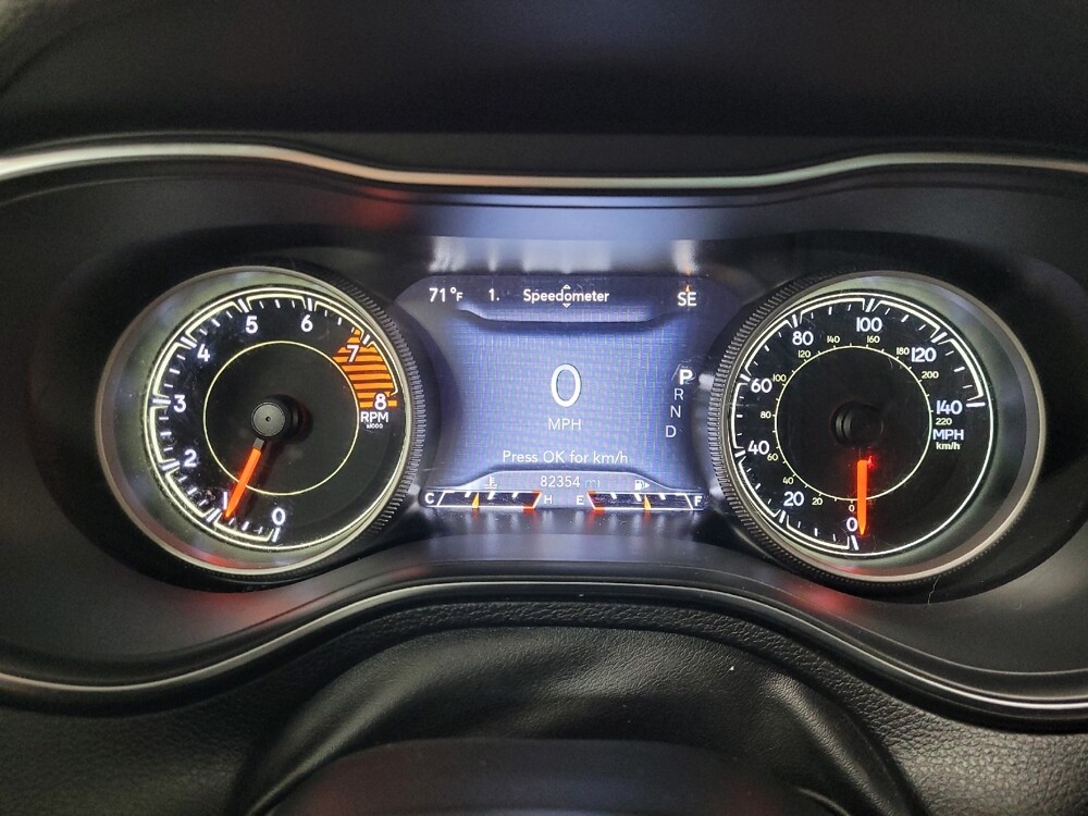 2019 Jeep Cherokee in Allentown, PA 18103 - 18053609 23