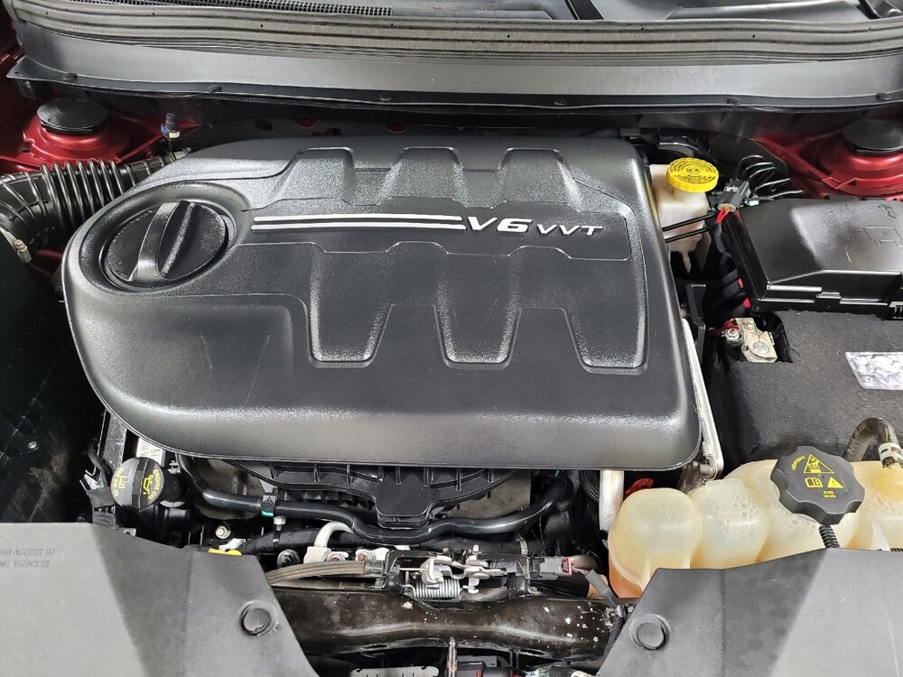 2019 Jeep Cherokee in Allentown, PA 18103 - 18053609 30