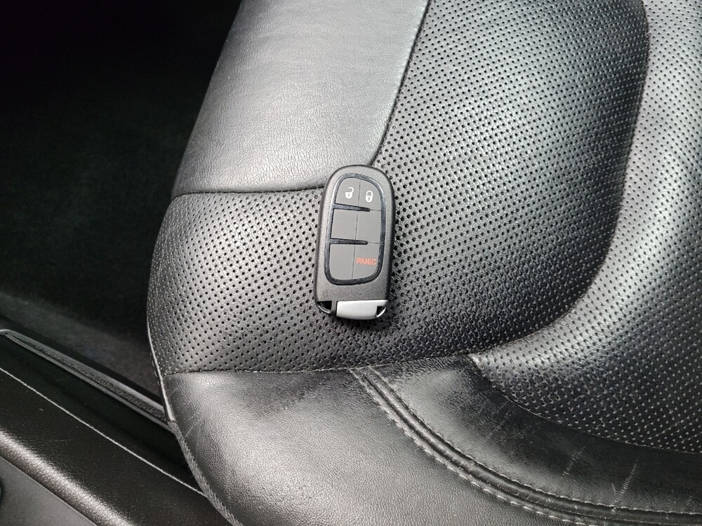 2019 Jeep Cherokee in Allentown, PA 18103 - 18053609 32