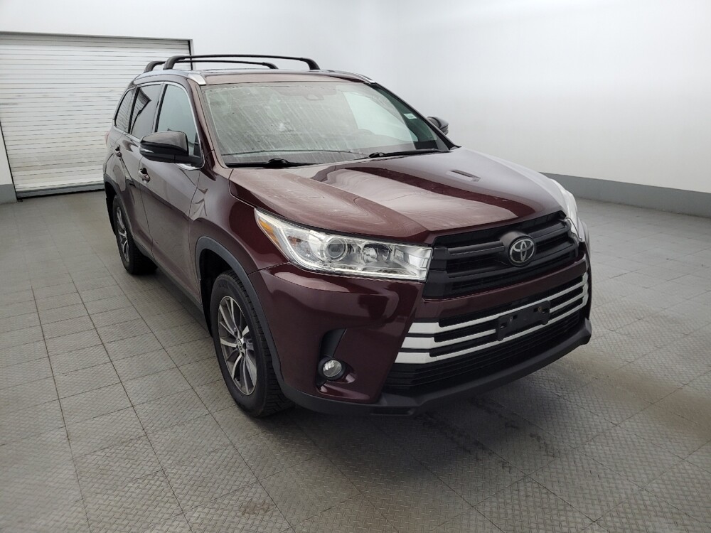 2019 Toyota Highlander in New Castle, DE 19720 - 18053634 13