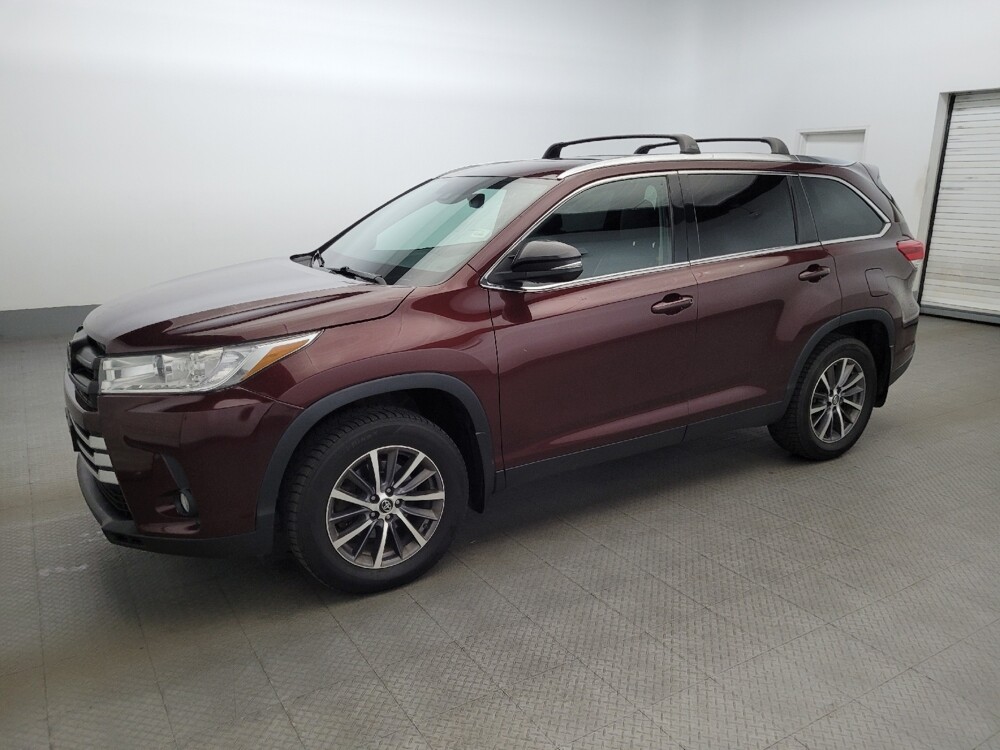 2019 Toyota Highlander in New Castle, DE 19720 - 18053634 2
