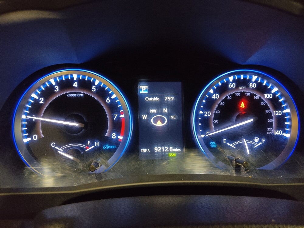 2019 Toyota Highlander in New Castle, DE 19720 - 18053634 23