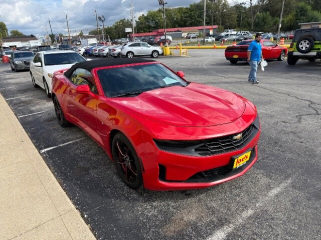 2019 Chevrolet Camaro in Indianapolis, IN 46222-4002 - 18053798 3