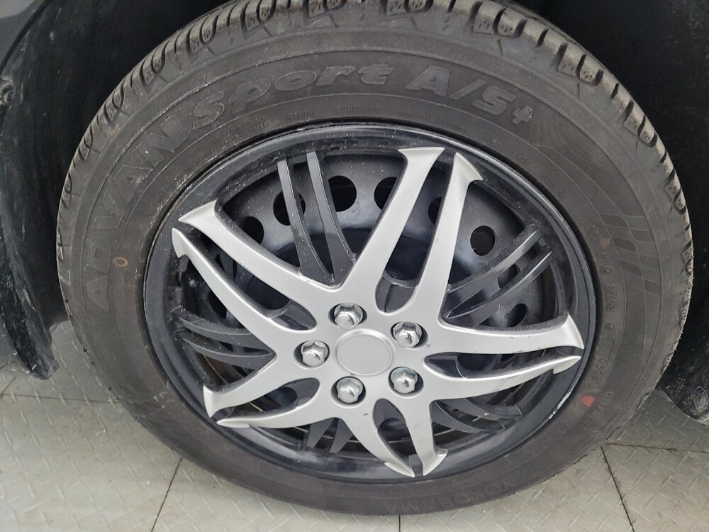 2018 Subaru Impreza in Lakeland, FL 33815 - 18053901 31