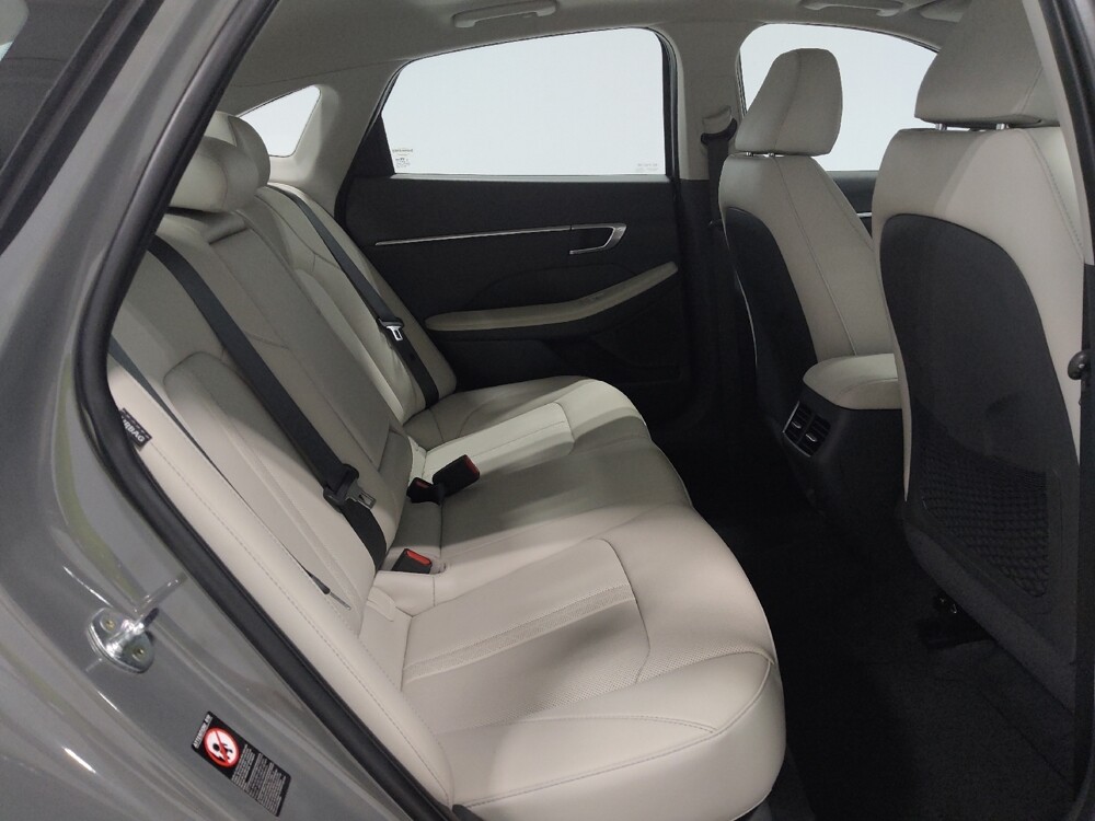 2022 Hyundai Sonata in Columbus, OH 43228 - 18053974 19
