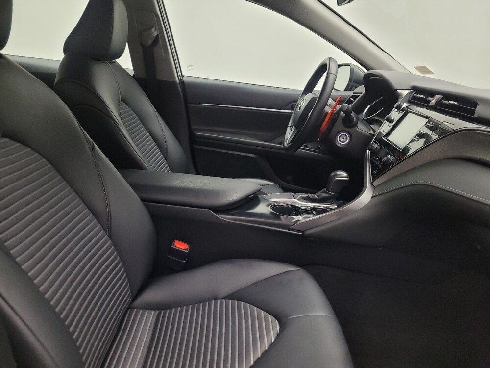 2019 Toyota Camry in Peoria, IL 61615 - 18054020 21