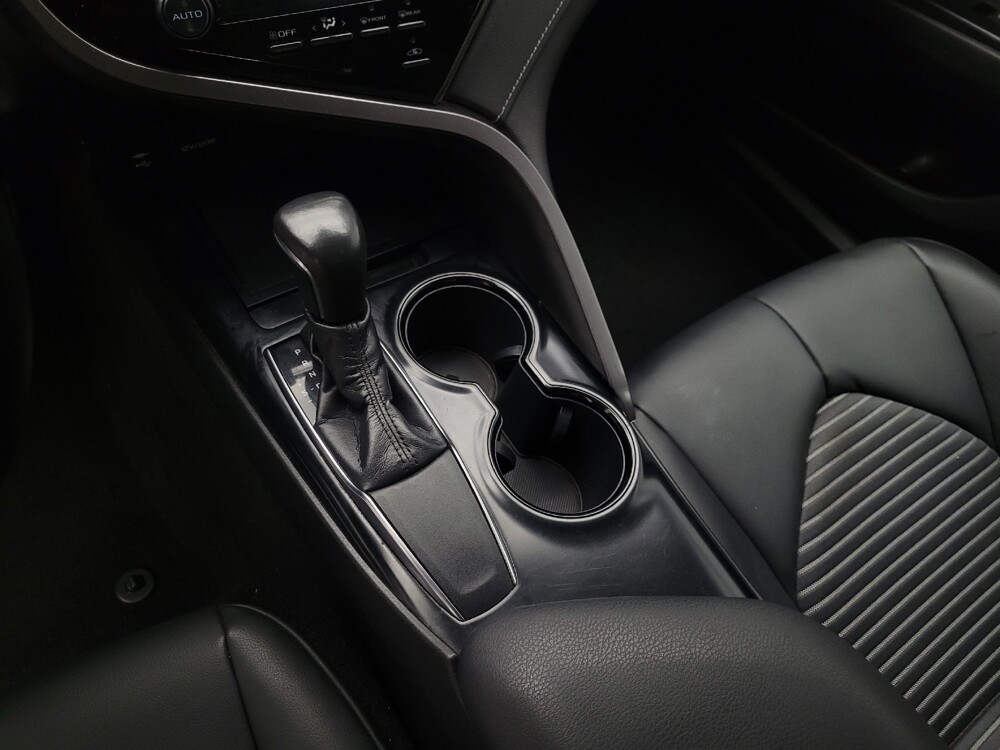 2019 Toyota Camry in Peoria, IL 61615 - 18054020 26