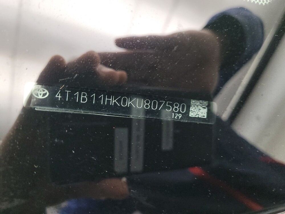 2019 Toyota Camry in Peoria, IL 61615 - 18054020 33