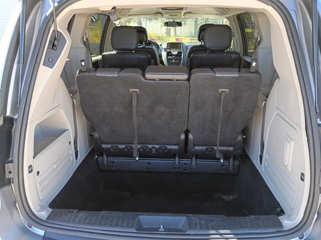 2014 Chrysler Town & Country in Hudson, FL 34669 - 18054174 9