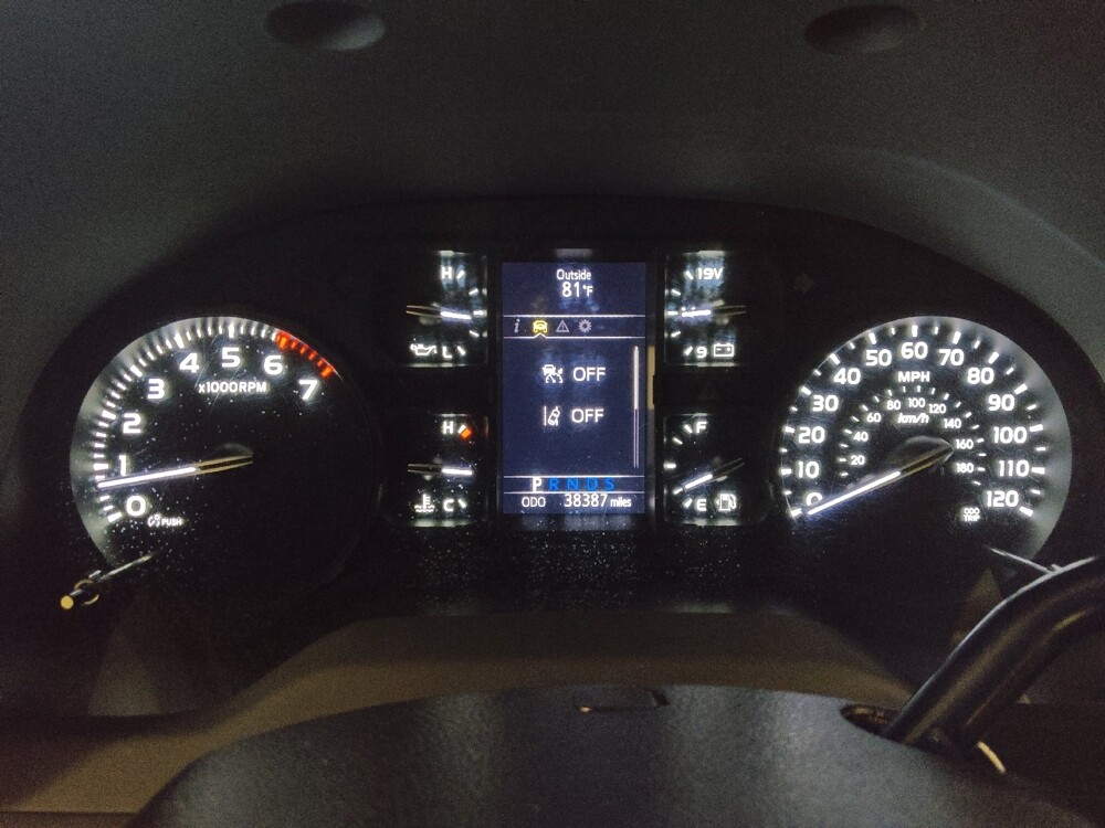 2018 Toyota Tundra in Lauderdale Lakes, FL 33313 - 18054270 23