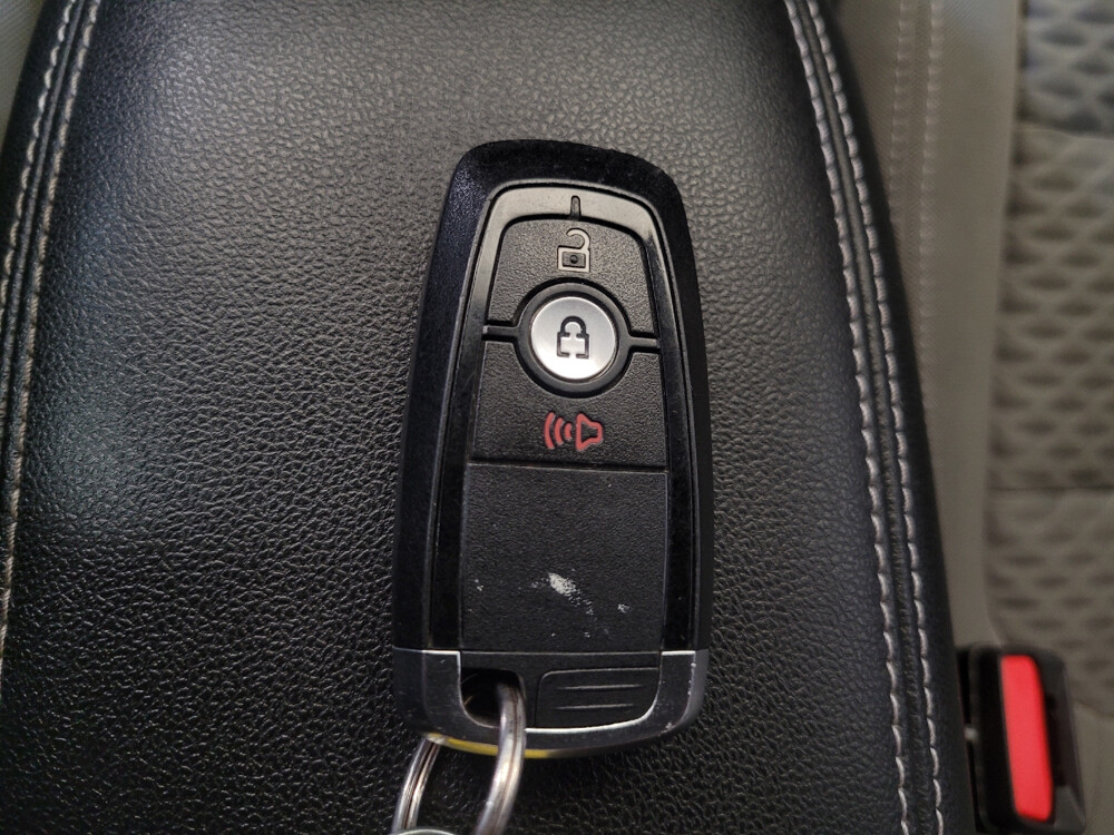 2021 Ford Escape in Miamisburg, OH 45342 - 18054335 32