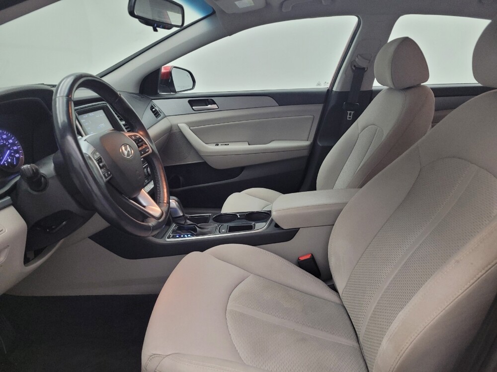 2018 Hyundai Sonata in Miamisburg, OH 45342 - 18054346 17