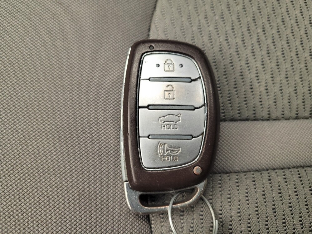 2018 Hyundai Sonata in Miamisburg, OH 45342 - 18054346 32