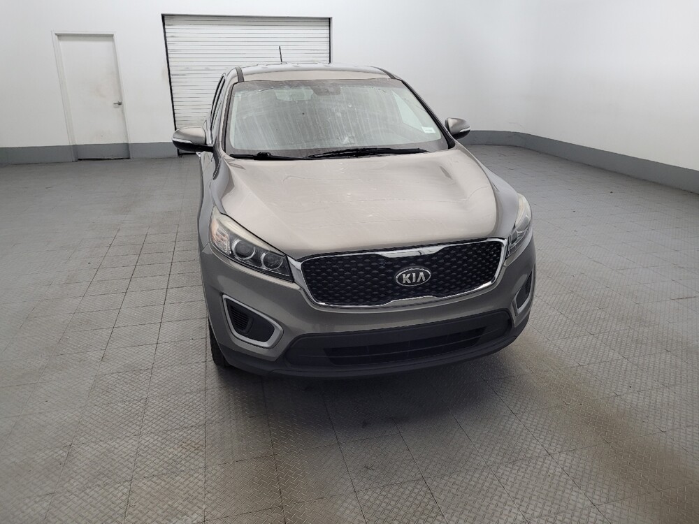 2017 Kia Sorento in Temple Hills, MD 20746 - 18054372 14
