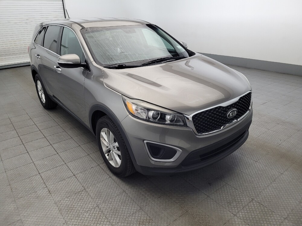 2017 Kia Sorento in Temple Hills, MD 20746 - 18054372 13