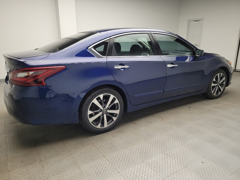 2017 Nissan Altima in Lexington, KY 40509 - 18054399 10