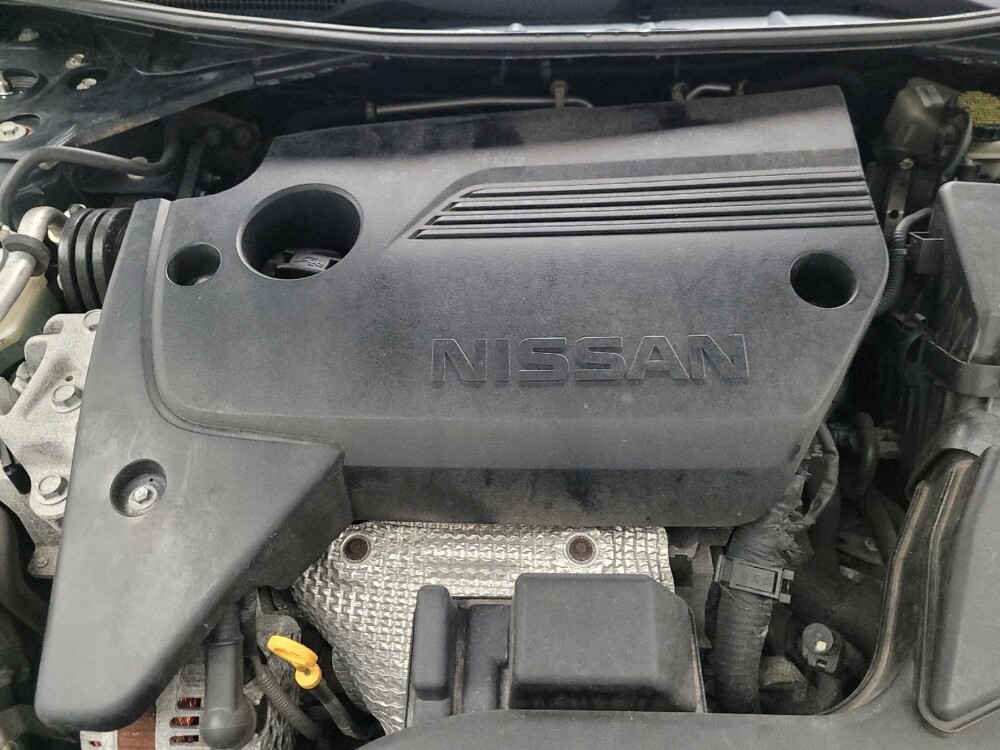 2017 Nissan Altima in Lexington, KY 40509 - 18054399 30