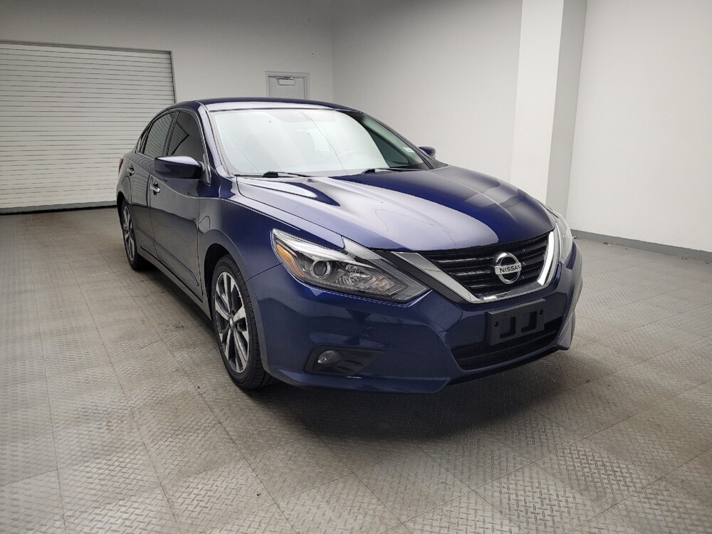 2017 Nissan Altima in Lexington, KY 40509 - 18054399 13