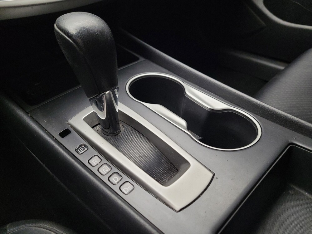 2017 Nissan Altima in Lexington, KY 40509 - 18054399 26