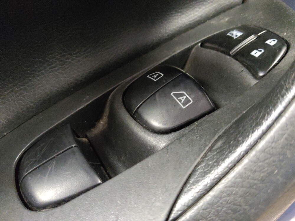 2017 Nissan Altima in Houston, TX 77060 - 18054438 27