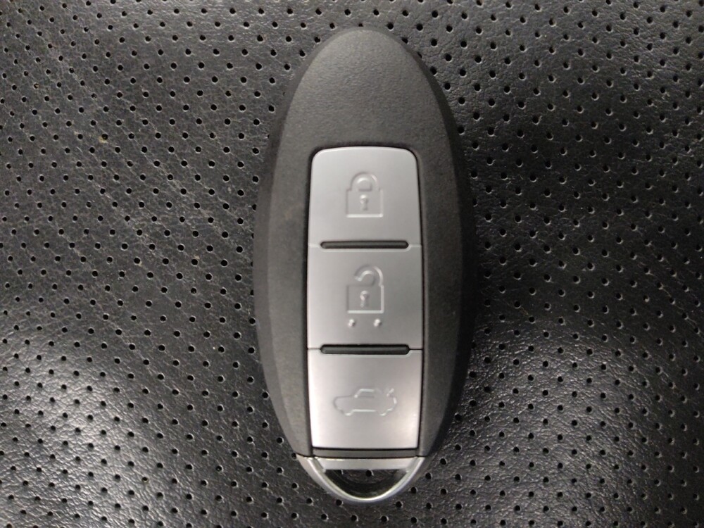 2017 Nissan Altima in Houston, TX 77060 - 18054438 32