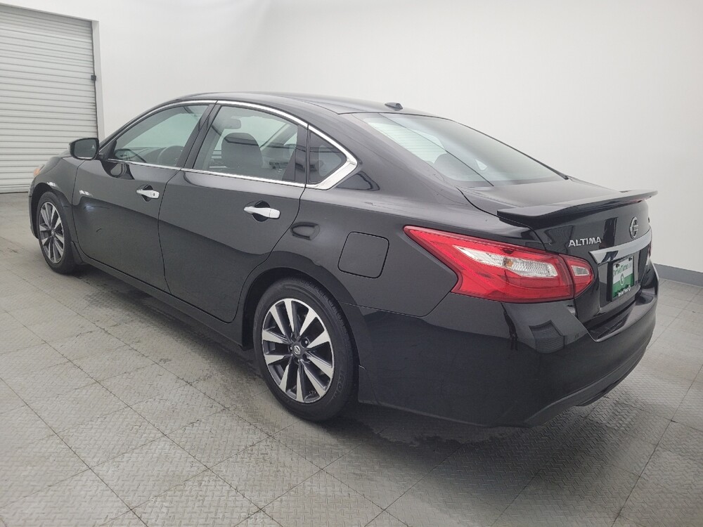 2017 Nissan Altima in Houston, TX 77060 - 18054438 3