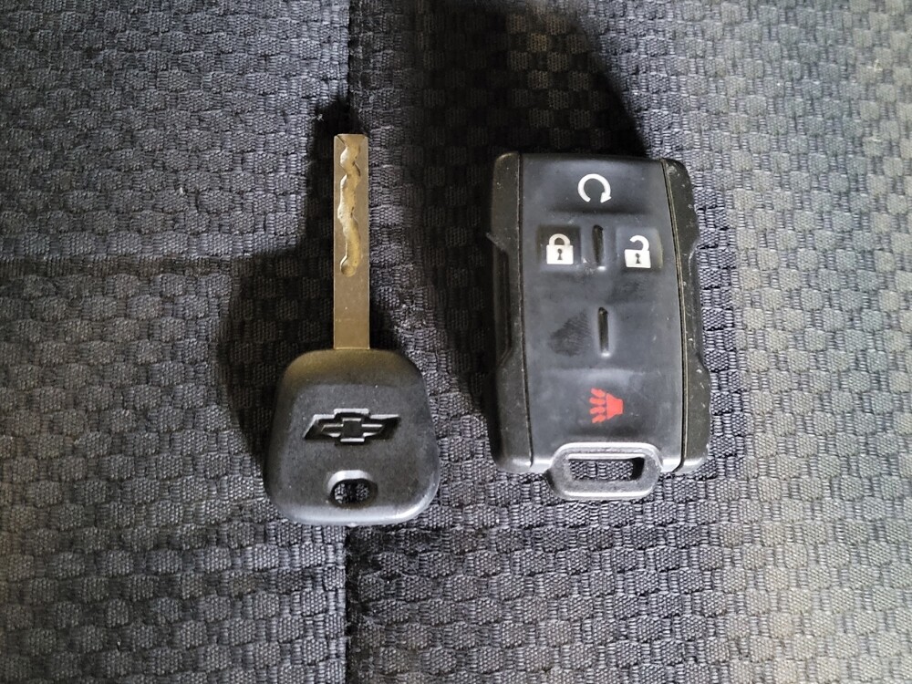 2018 Chevrolet Silverado 1500 in Lauderdale Lakes, FL 33313 - 18054453 32