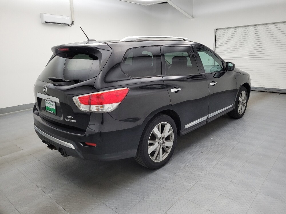 2013 Nissan Pathfinder in Maple Heights, OH 44137 - 18054471 10