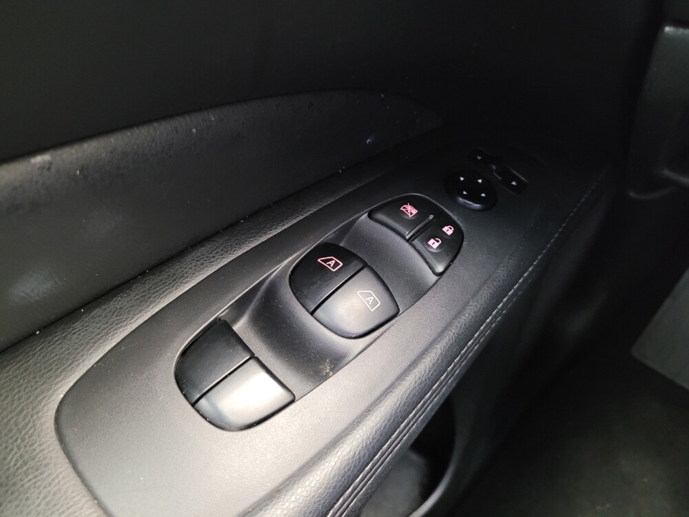 2013 Nissan Pathfinder in Maple Heights, OH 44137 - 18054471 27